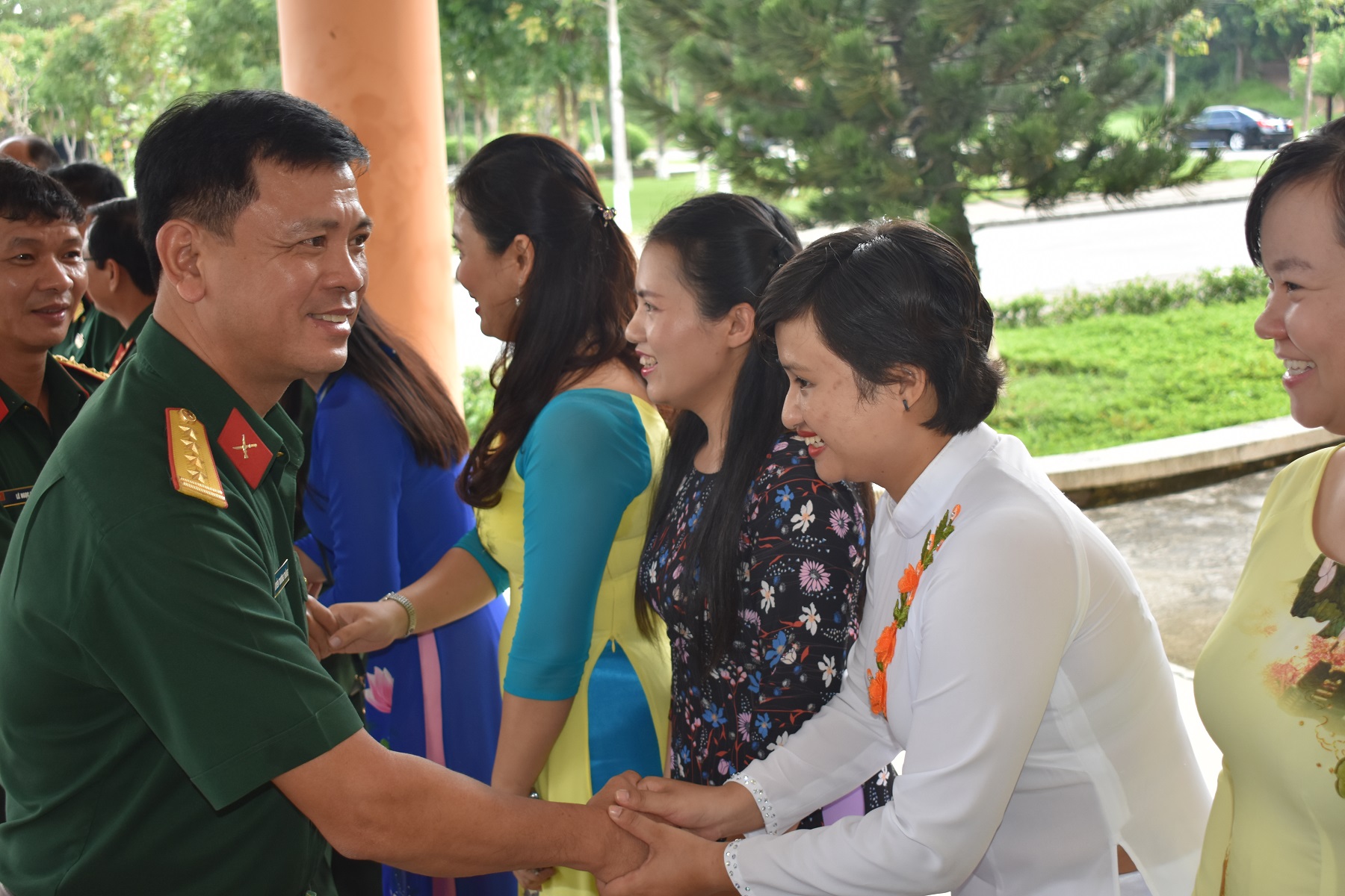 Đoàn Đại Biểu Bộ Tư Lệnh Thành Phố Hồ Chí Minh Về Tham Quan Và Làm Việc Tại Đại Học Quốc Gia Thành Phố Hồ Chí Minh