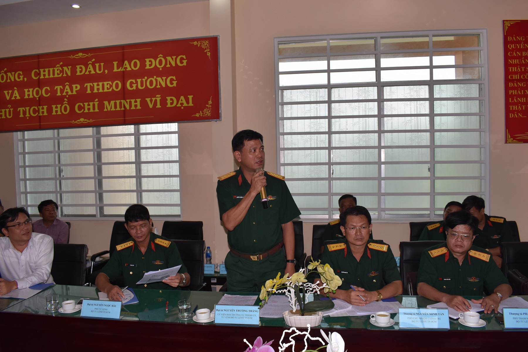 Đoàn Đại Biểu Bộ Tư Lệnh Thành Phố Hồ Chí Minh Về Tham Quan Và Làm Việc Tại Đại Học Quốc Gia Thành Phố Hồ Chí Minh
