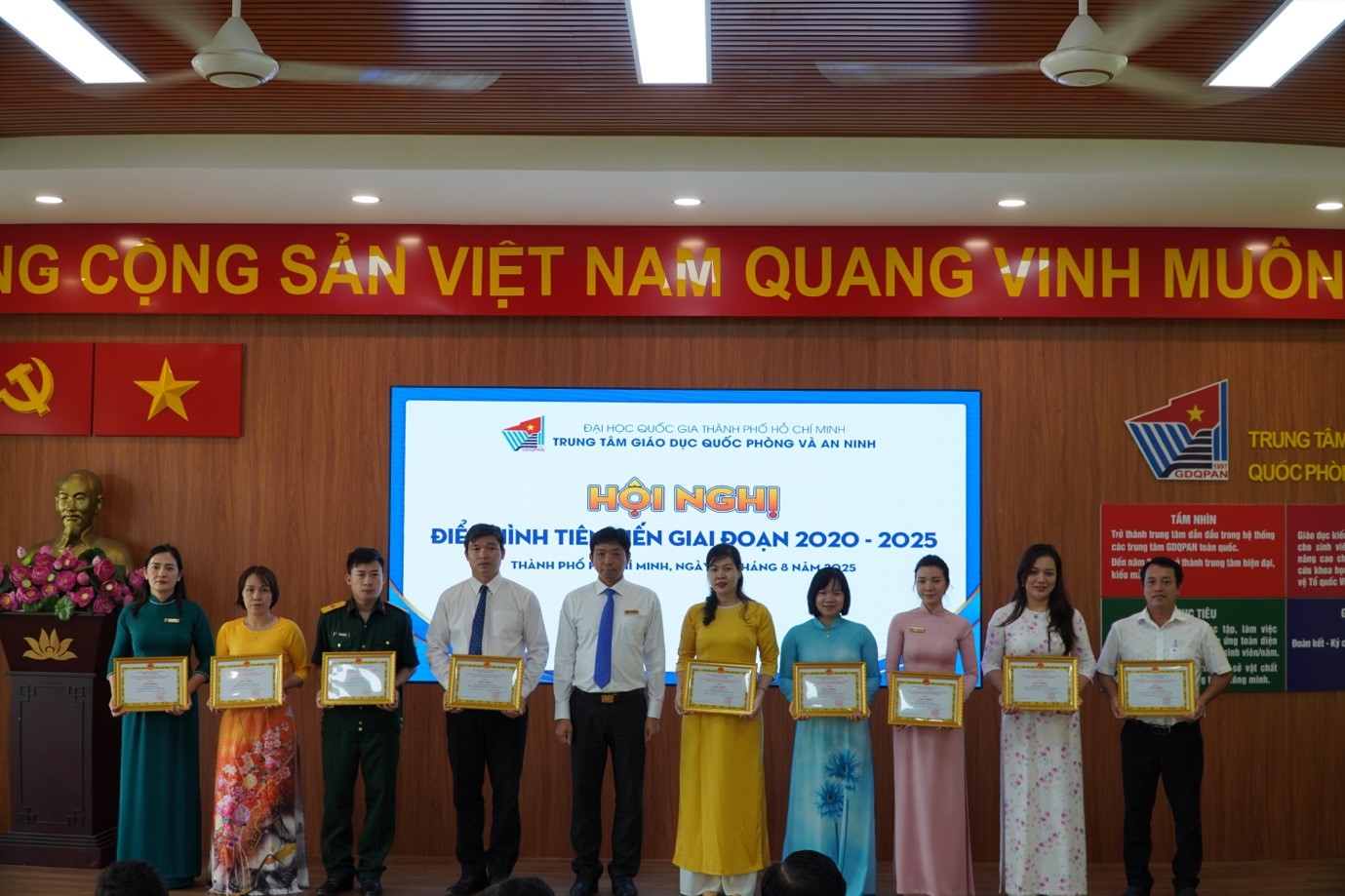 TRUNG TÂM GDQPAN, ĐHQG-HCM TỔ CHỨC THÀNH CÔNG HỘI NGHỊ ĐIỂN HÌNH TIÊN TIẾN GIAI ĐOẠN 2020 – 2025
