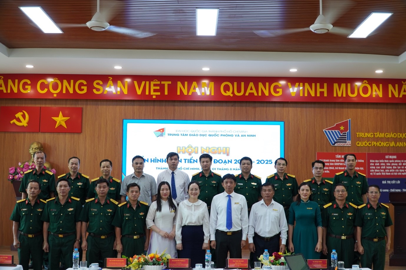 TRUNG TÂM GDQPAN, ĐHQG-HCM TỔ CHỨC THÀNH CÔNG HỘI NGHỊ ĐIỂN HÌNH TIÊN TIẾN GIAI ĐOẠN 2020 – 2025