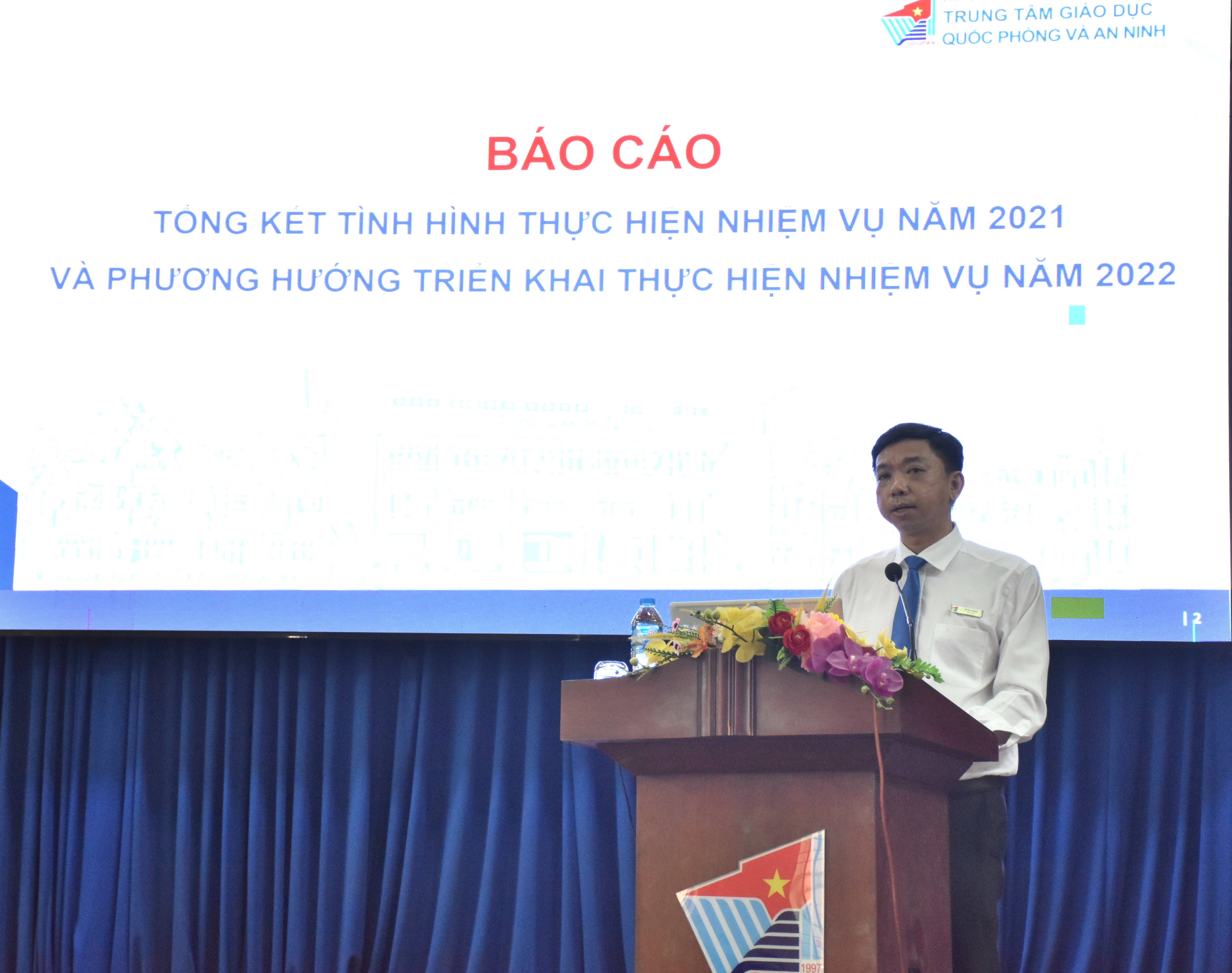 Chiều ngày 29/12/2021, Trung tâm Giáo dục Quốc phòng và An ninh ĐHQG-HCM trang trọng tổ chức Hội nghị cán bộ, viên chức và người lao động và tổng kết các mặt công tác năm 2021