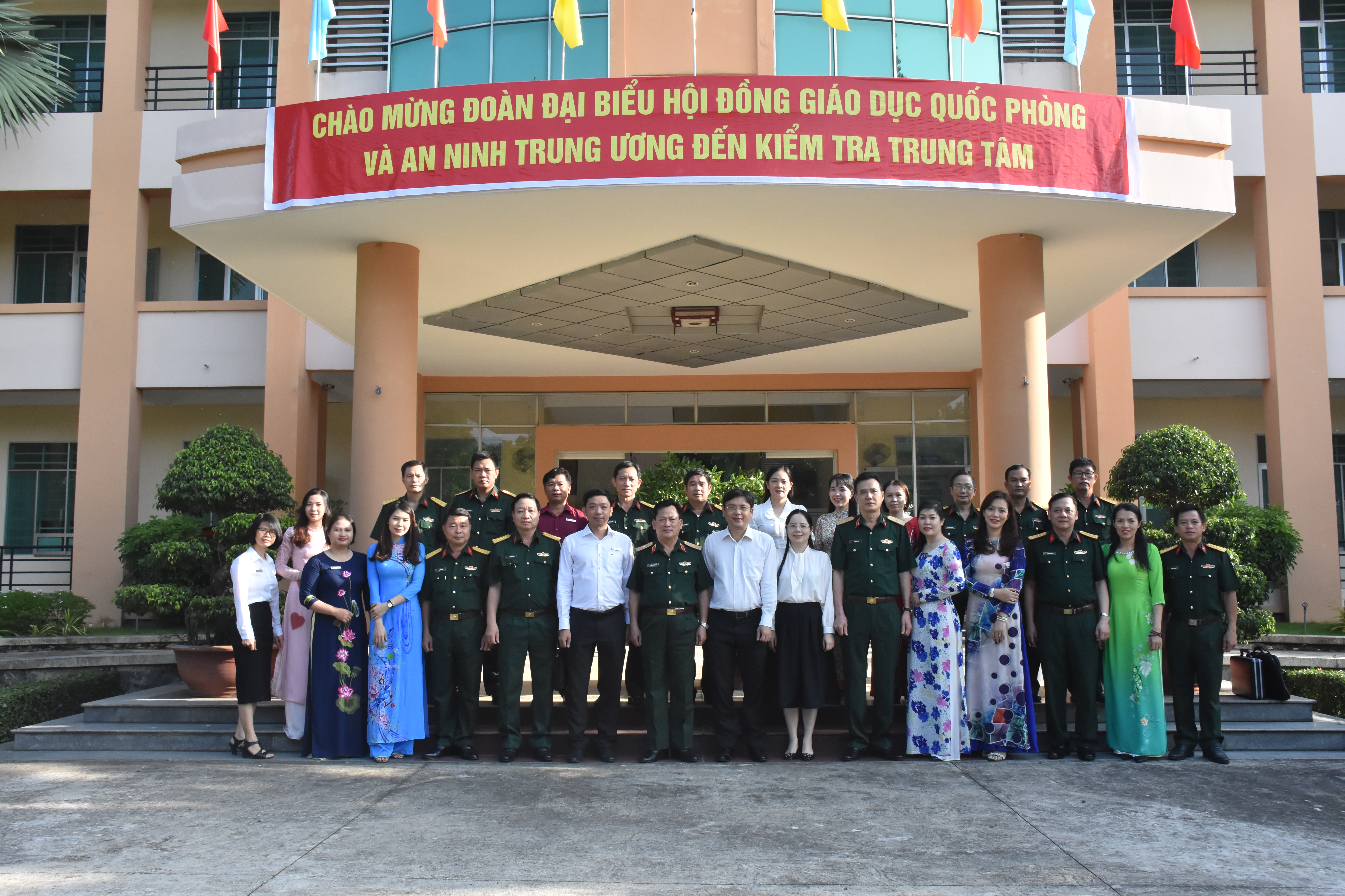 Cơ quan thường trực Hội đồng Giáo dục Quốc phòng và An ninh Trung Ương Kiểm tra tại Trung tâm GDQPAN ĐHQG-HCM