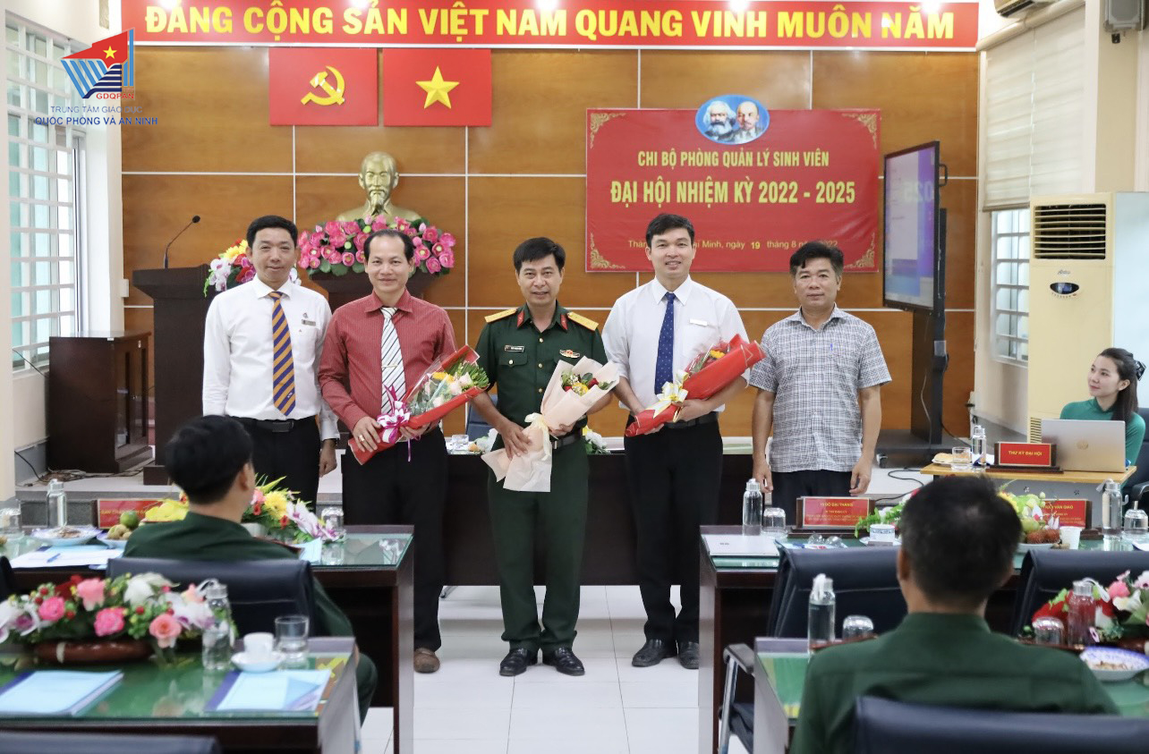 Tổ chức thành công Đại hội điểm Chi bộ Phòng Quản lý sinh viên nhiệm kỳ 2022-2025