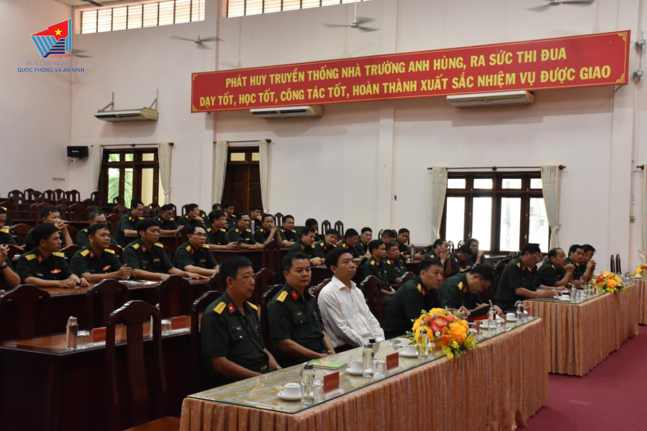 Sĩ quan biệt phái tham gia huấn luyện cơ bản năm 2022