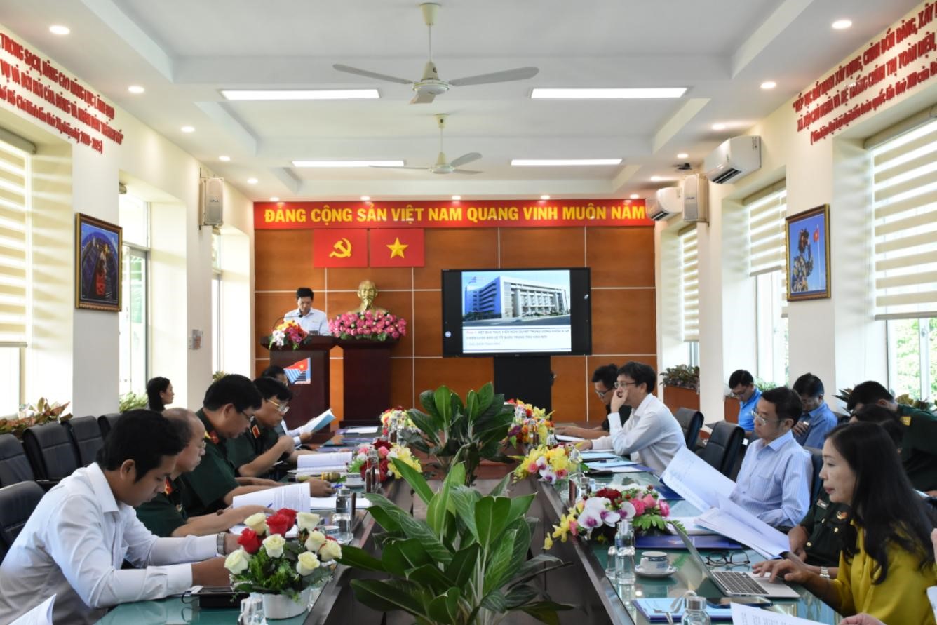 Đoàn khảo sát của Bộ Giáo dục và Đào tạo làm việc với Đảng ủy Đại học Quốc gia TP.HCM