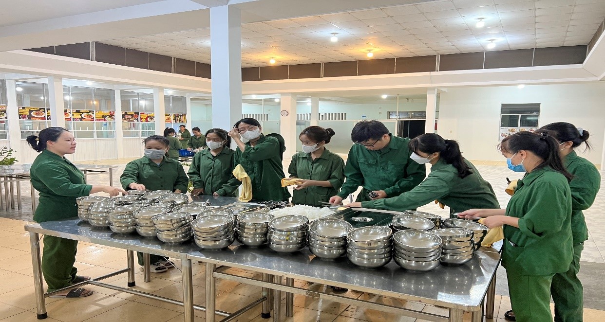 TRẢI NGHIỆM NẾP SỐNG QUÂN ĐỘI CỦA SINH VIÊN KHÓA 417