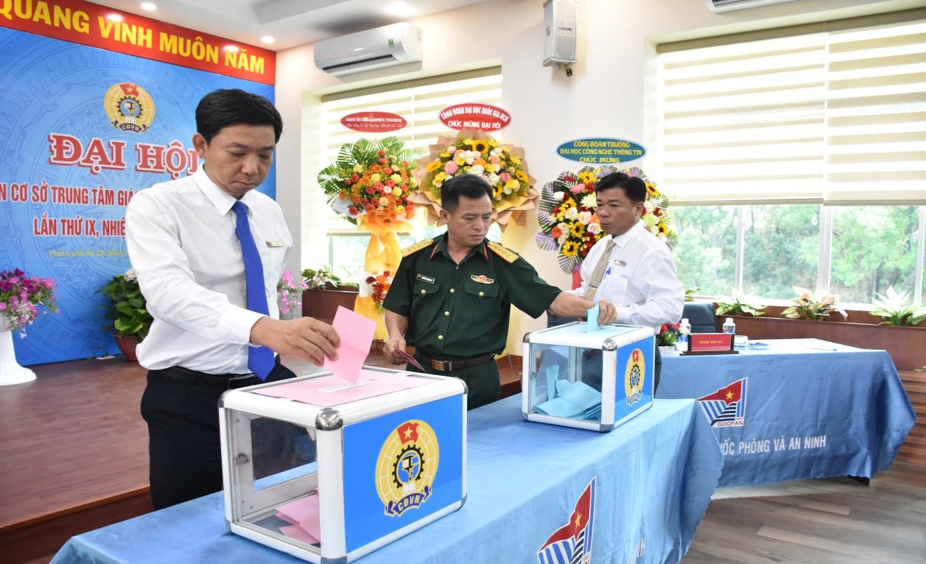 Đại hội Công đoàn Trung tâm Giáo dục Quốc phòng và An ninh Đại học Quốc gia TP.HCM thành công tốt đẹp