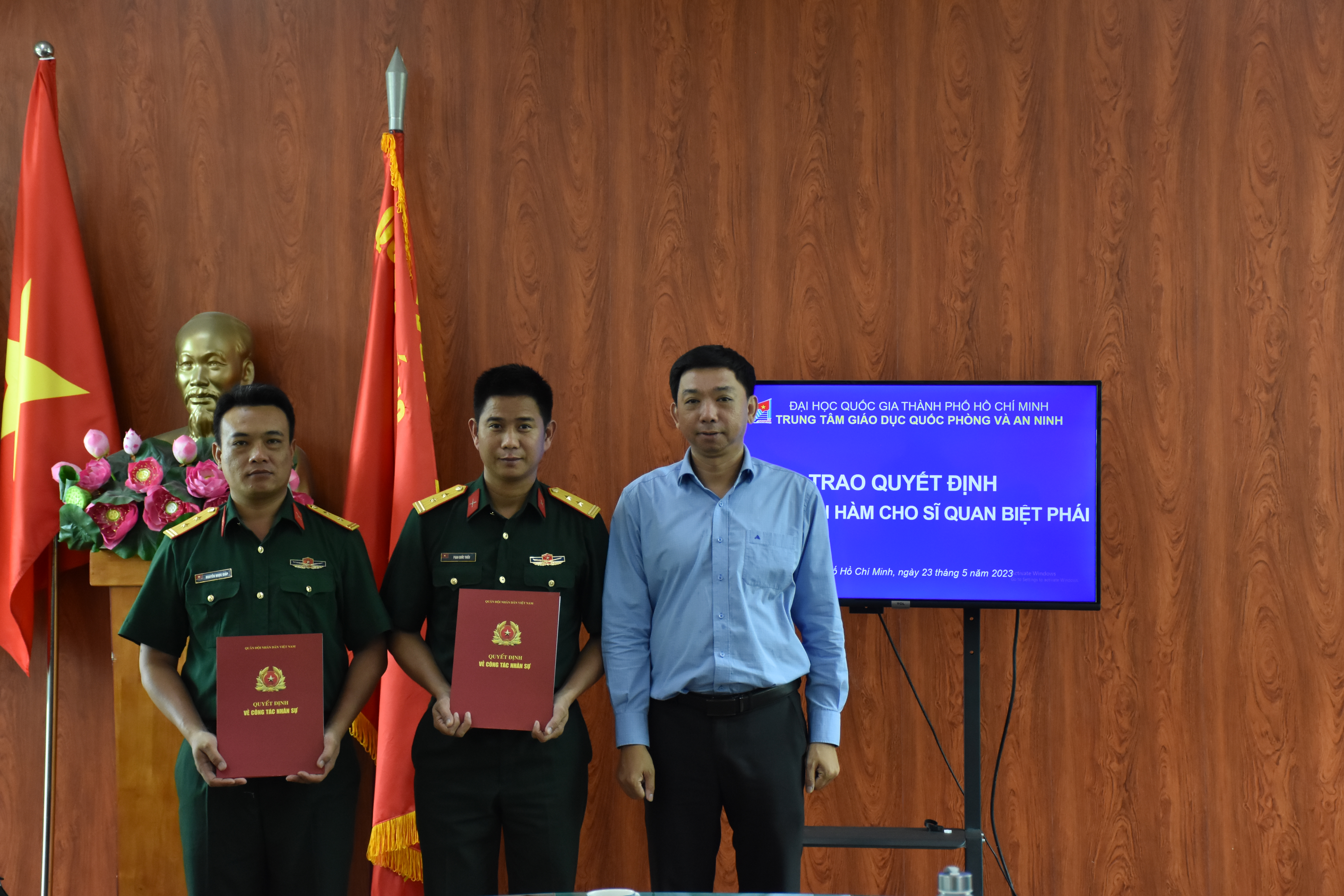 Trao Quyết định thăng quân hàm cho sĩ quan biệt phái
