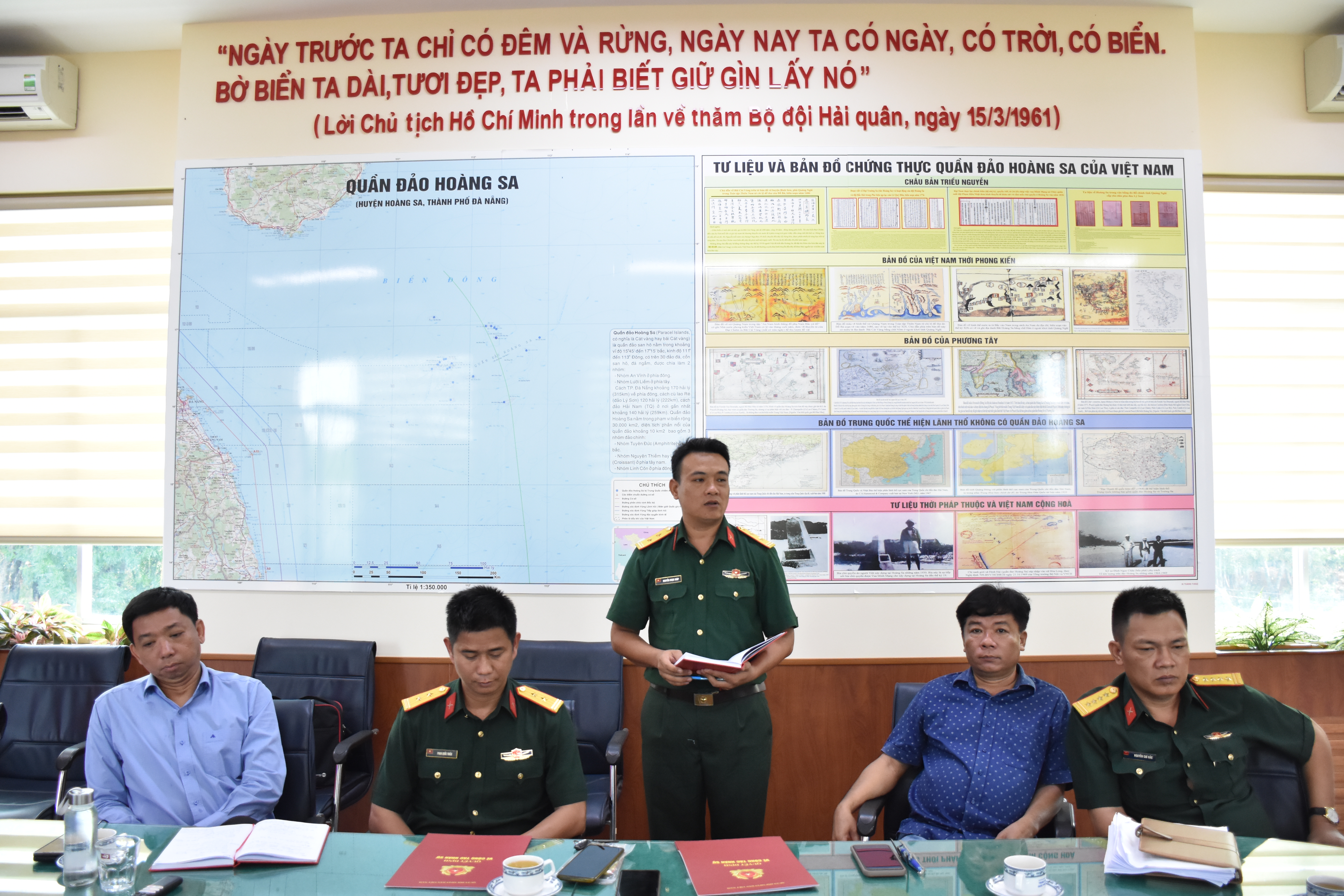 Trao Quyết định thăng quân hàm cho sĩ quan biệt phái