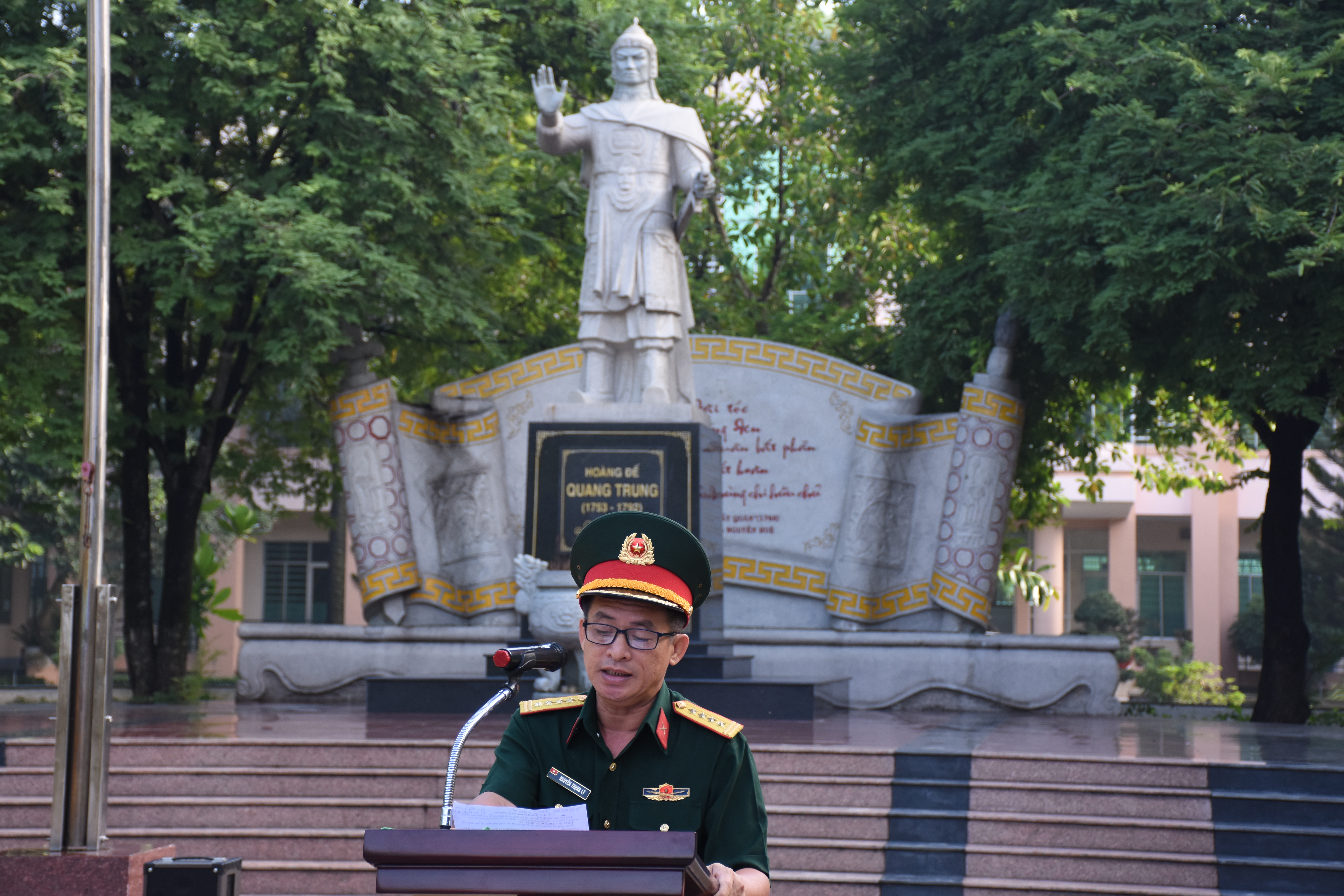 Sinh hoạt dưới cờ đầu tháng 7
