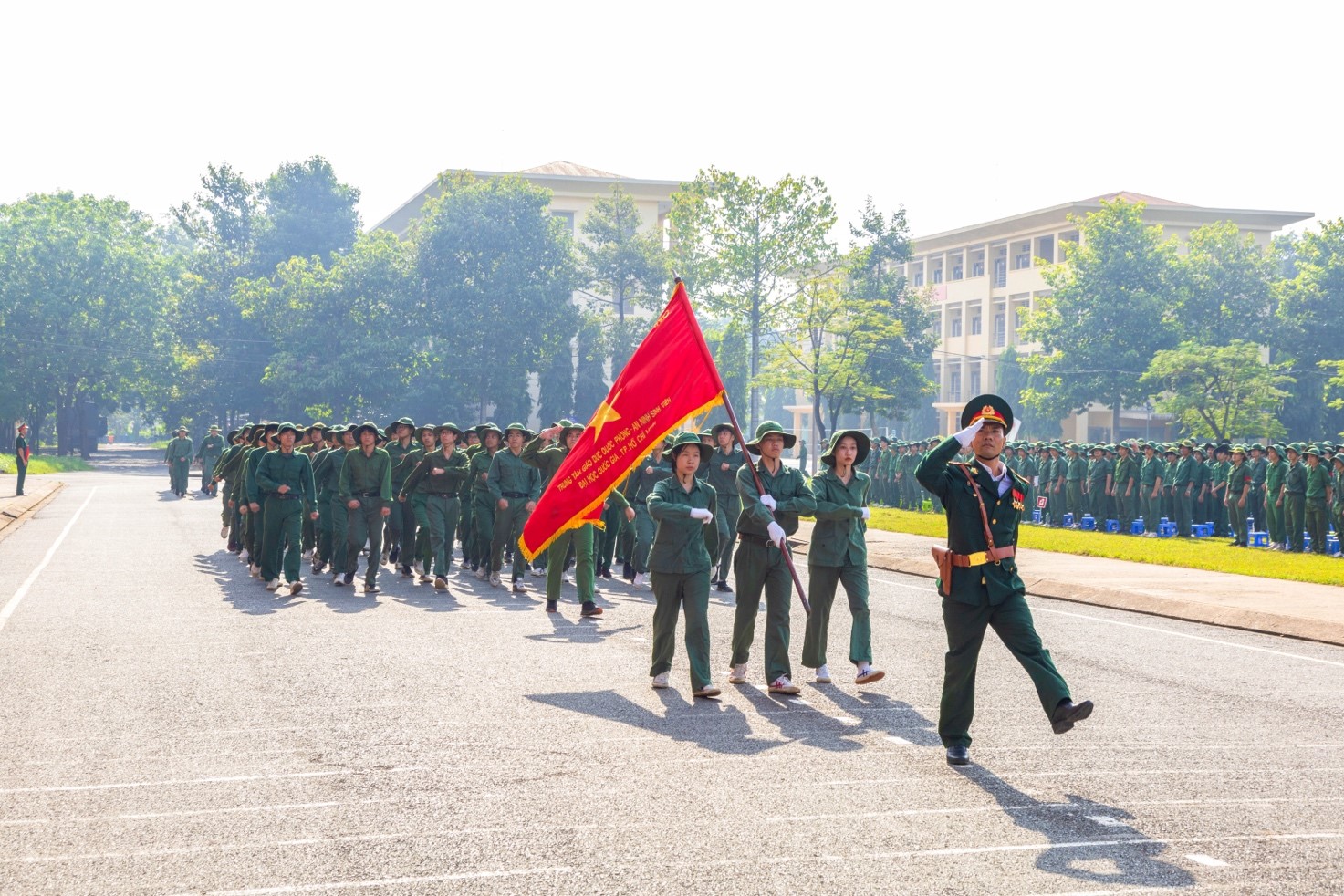 Lễ Bế giảng khoá học Giáo dục Quốc phòng và An ninh Khoá 425