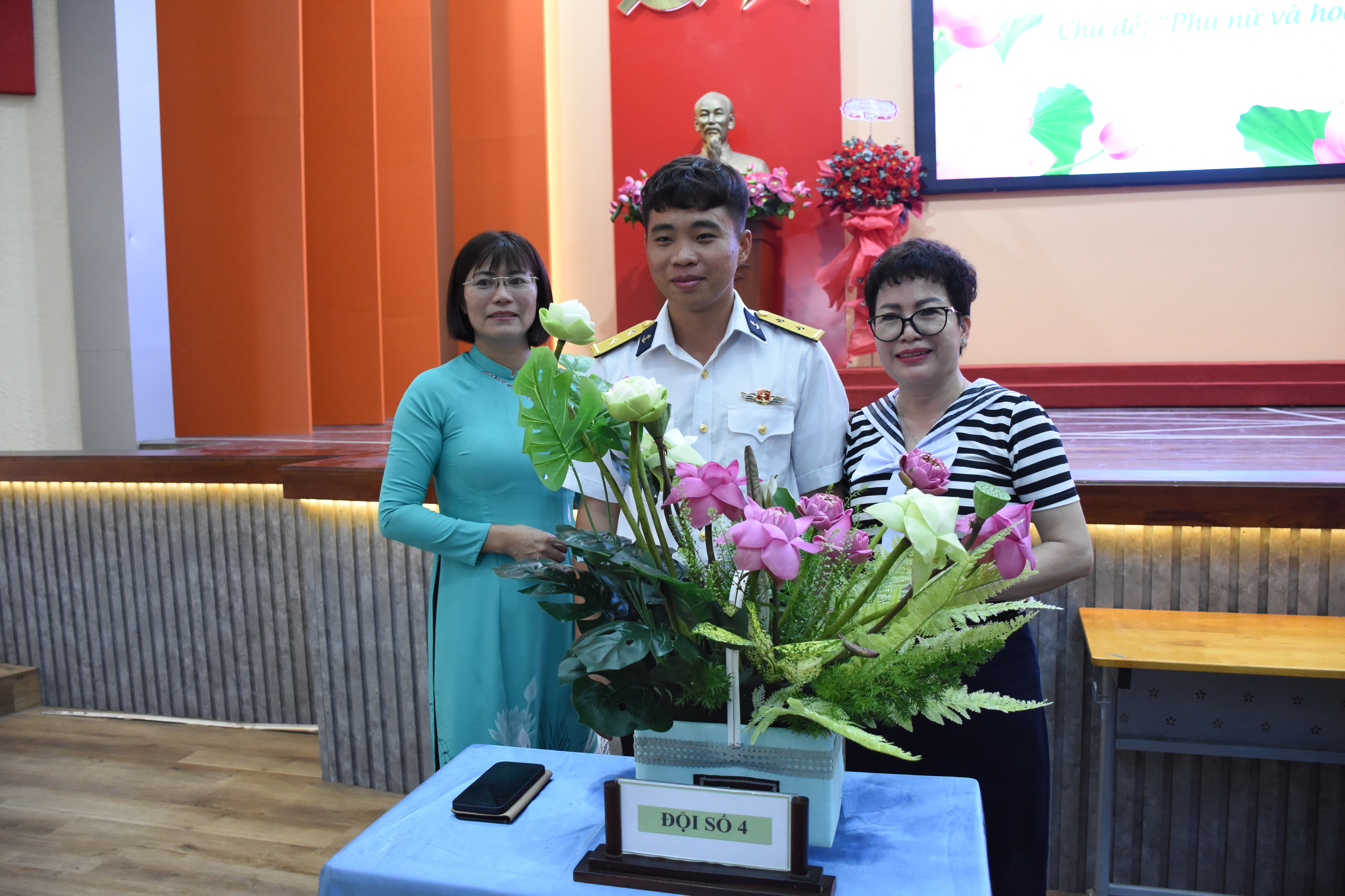 Hoạt động chào mừng Ngày Phụ nữ Việt Nam 20/10 tại Trung tâm Giáo dục Quốc phòng và An ninh