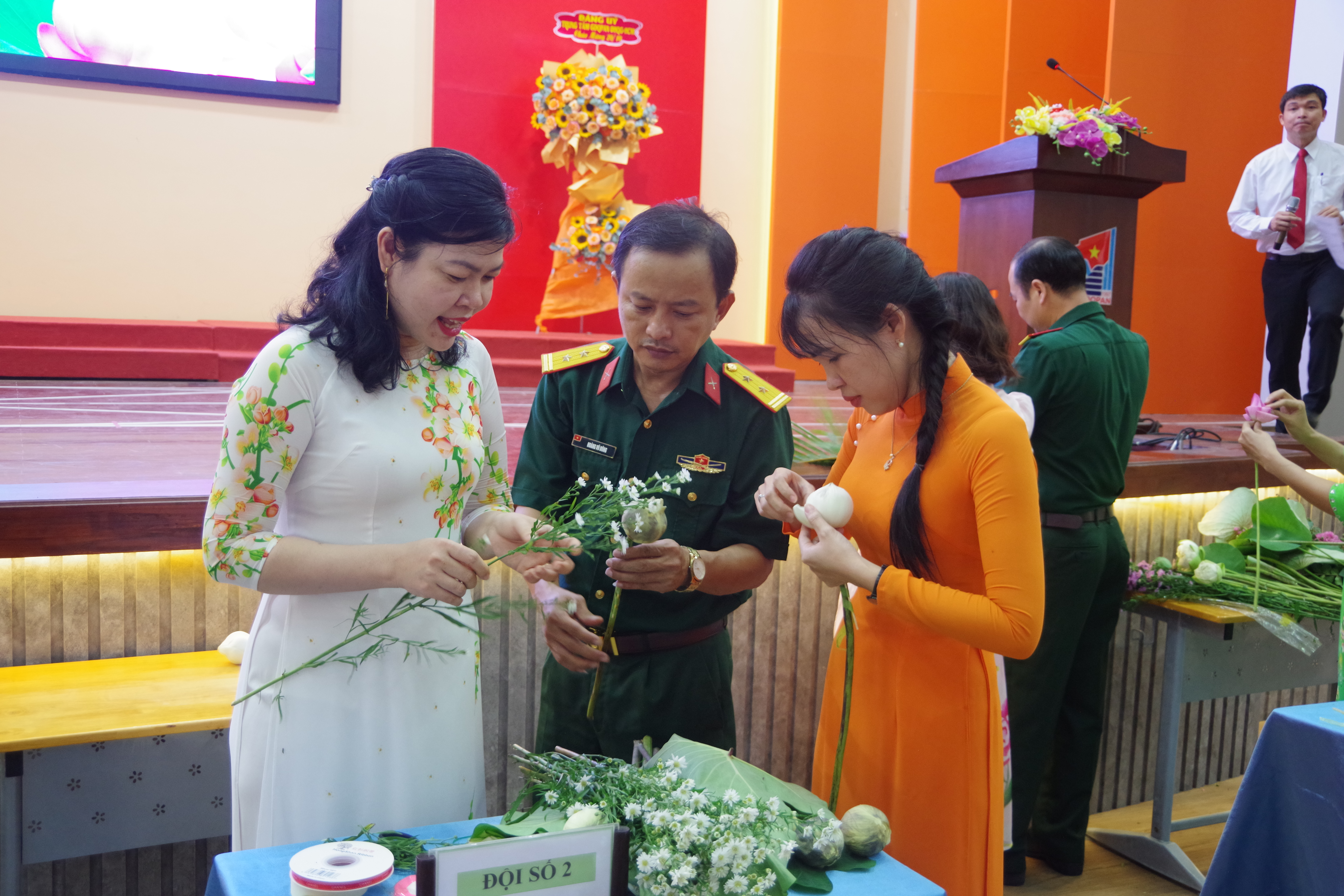 Hoạt động chào mừng Ngày Phụ nữ Việt Nam 20/10 tại Trung tâm Giáo dục Quốc phòng và An ninh