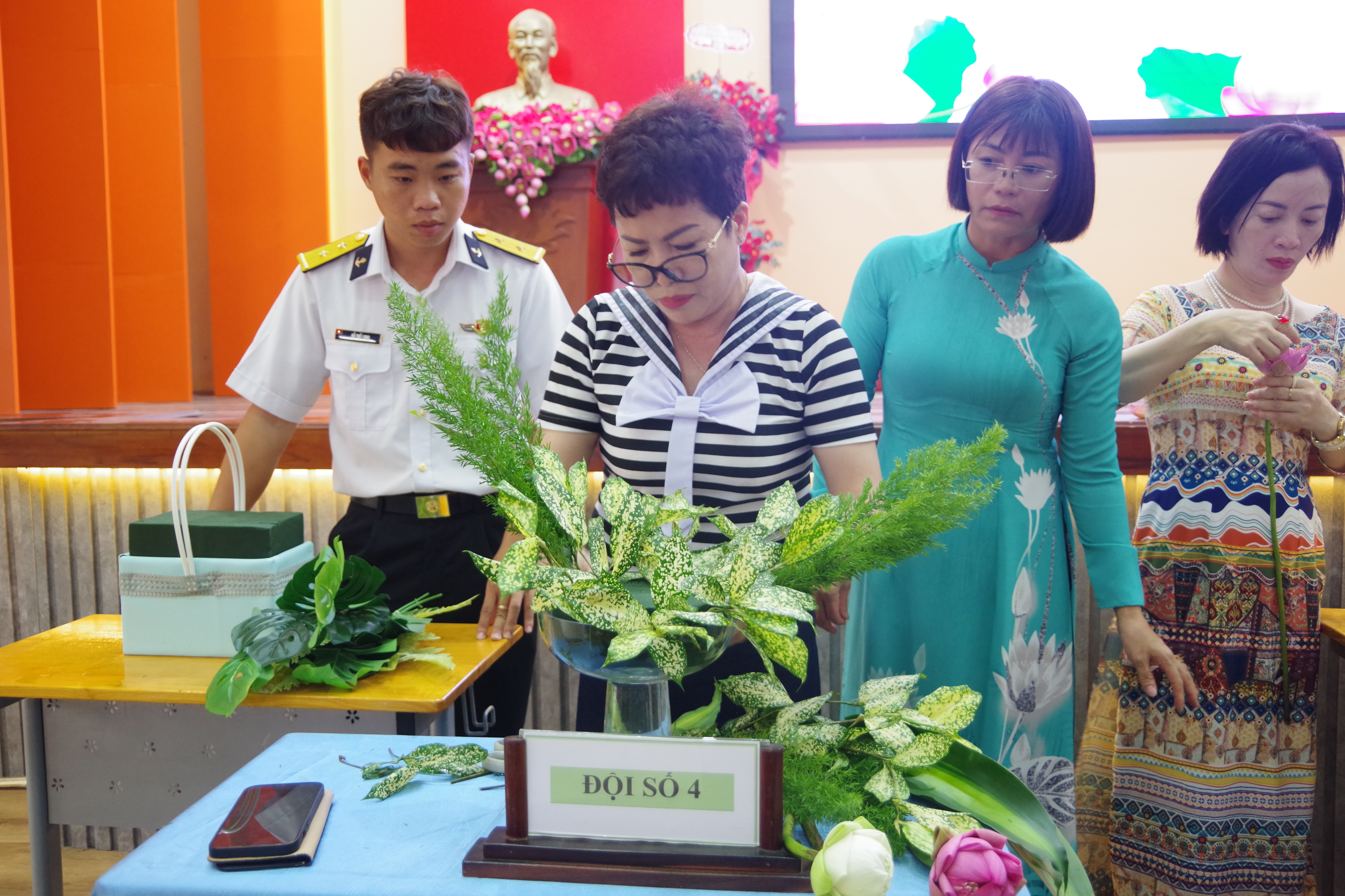 Hoạt động chào mừng Ngày Phụ nữ Việt Nam 20/10 tại Trung tâm Giáo dục Quốc phòng và An ninh