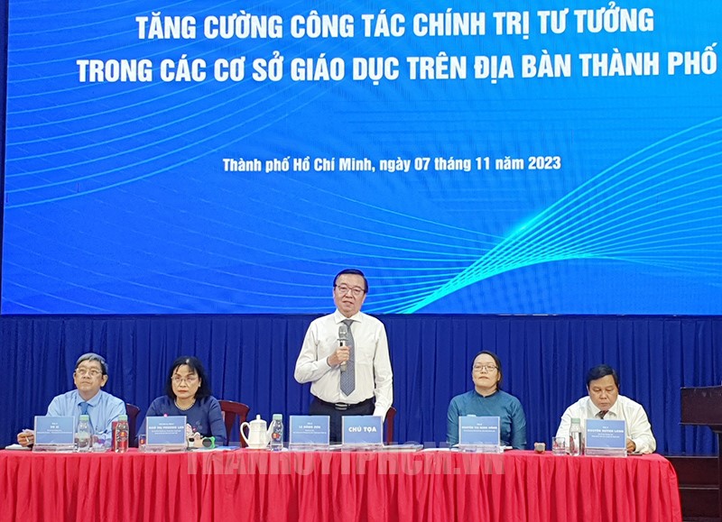 Tăng cường công tác chính trị tư tưởng trong các cơ sở giáo dục