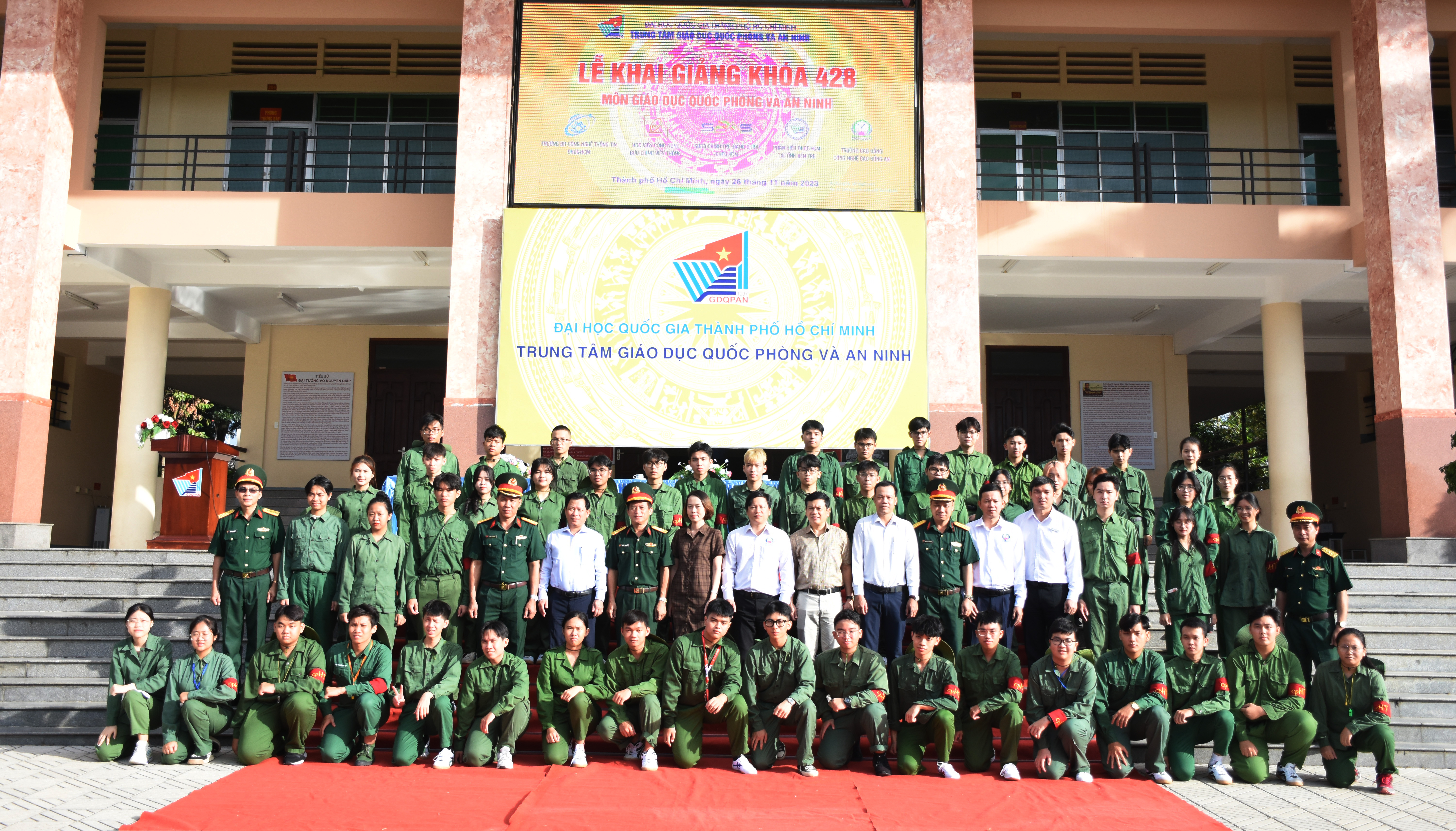 Khai giảng Khóa học Giáo dục Quốc phòng và An ninh khóa 428