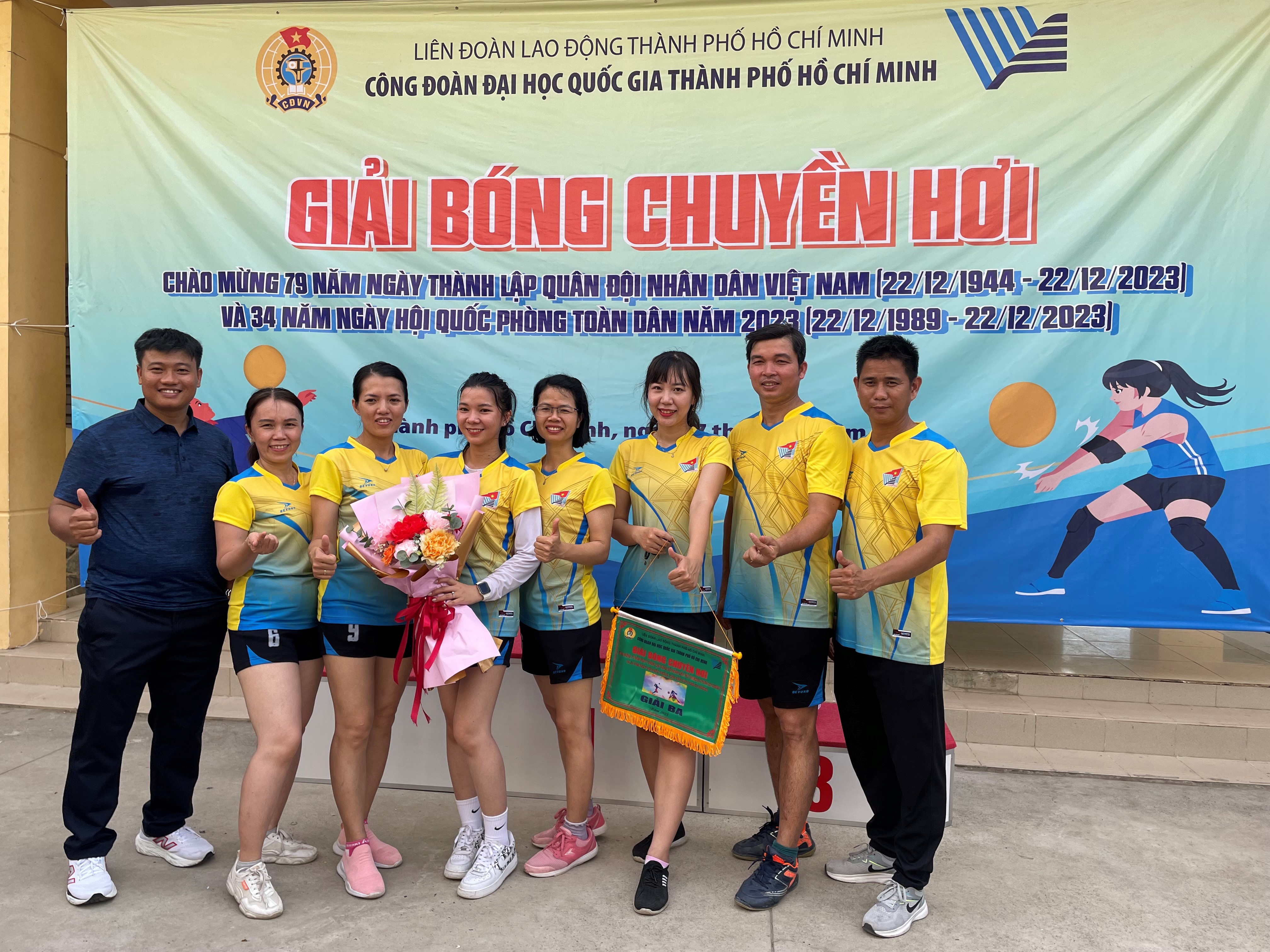 Công đoàn ĐHQG-HCM tổ chức Giải bóng chuyền hơi chào mừng kỷ niệm 79 năm Ngày thành lập Quân đội Nhân dân Việt Nam (22/12/1944 - 22/12/2023)