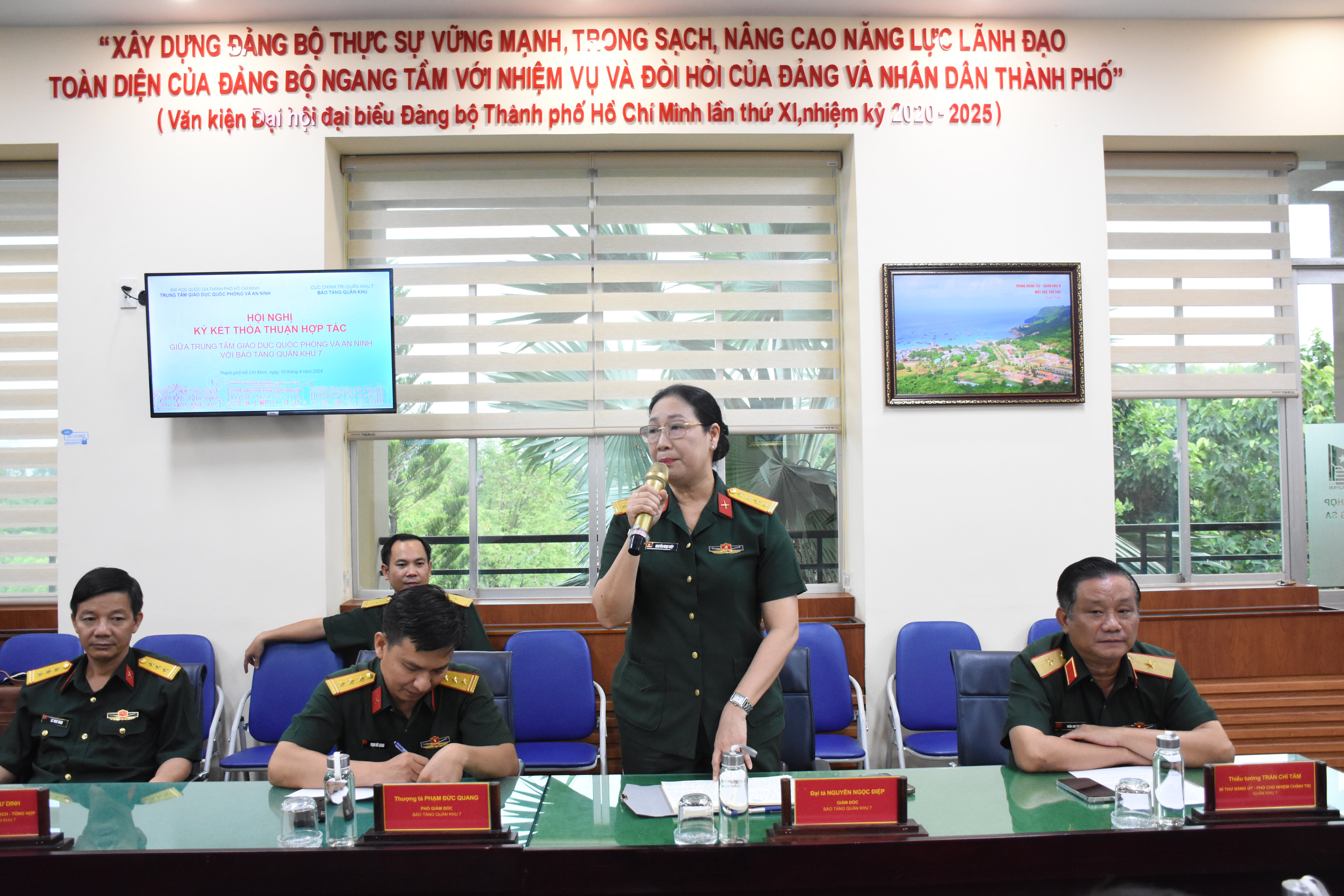 Hội nghị ký kêt thỏa thuận hợp tác giữa Trung tâm Giáo dục Quốc phòng và An ninh với Bảo tàng Quân khu 7