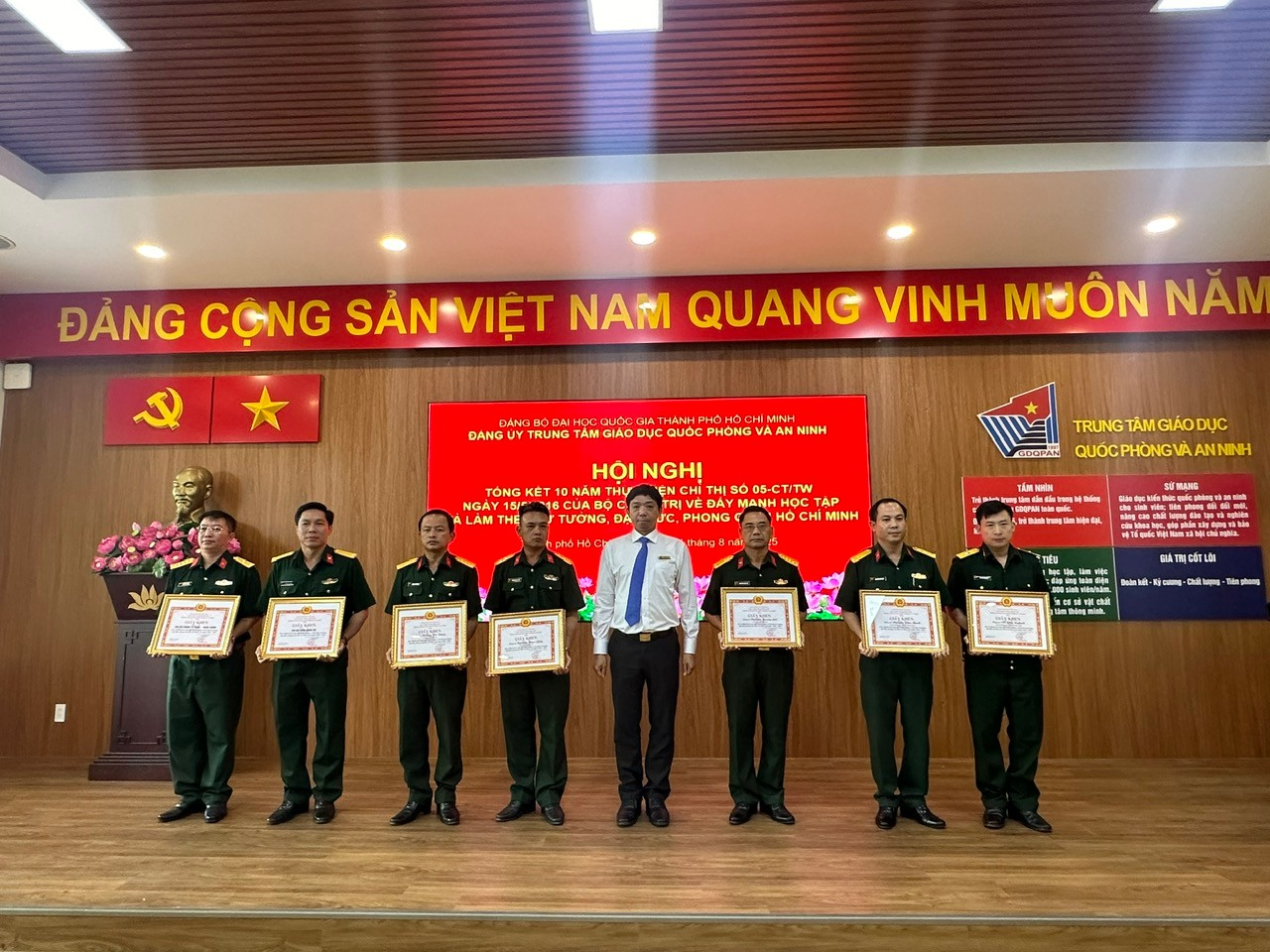 Hội nghị Tổng kết 10 năm thực hiện Chỉ thị số 05-CT/TW ngày 15/5/2016 của Bộ Chính trị