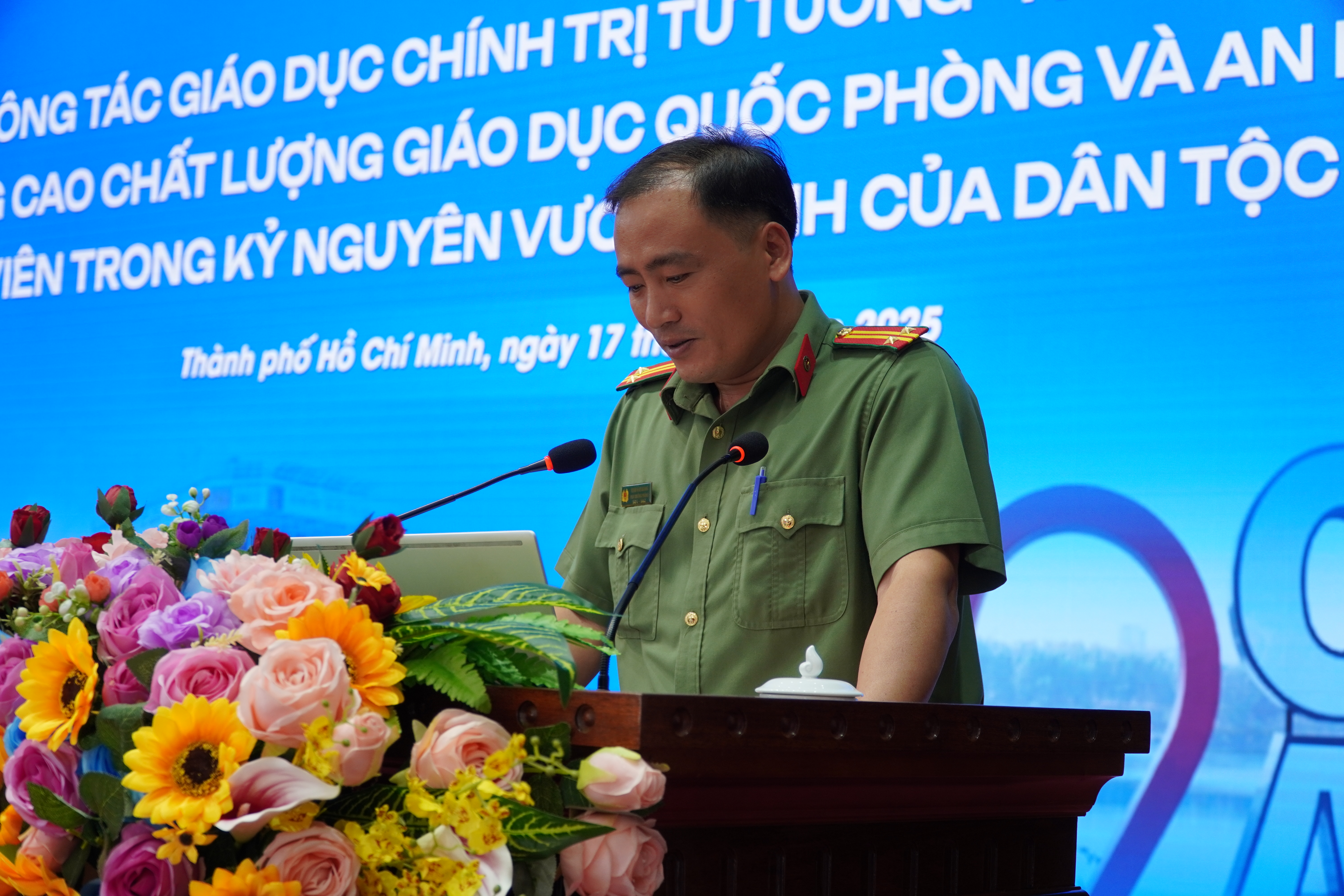 TỌA ĐÀM