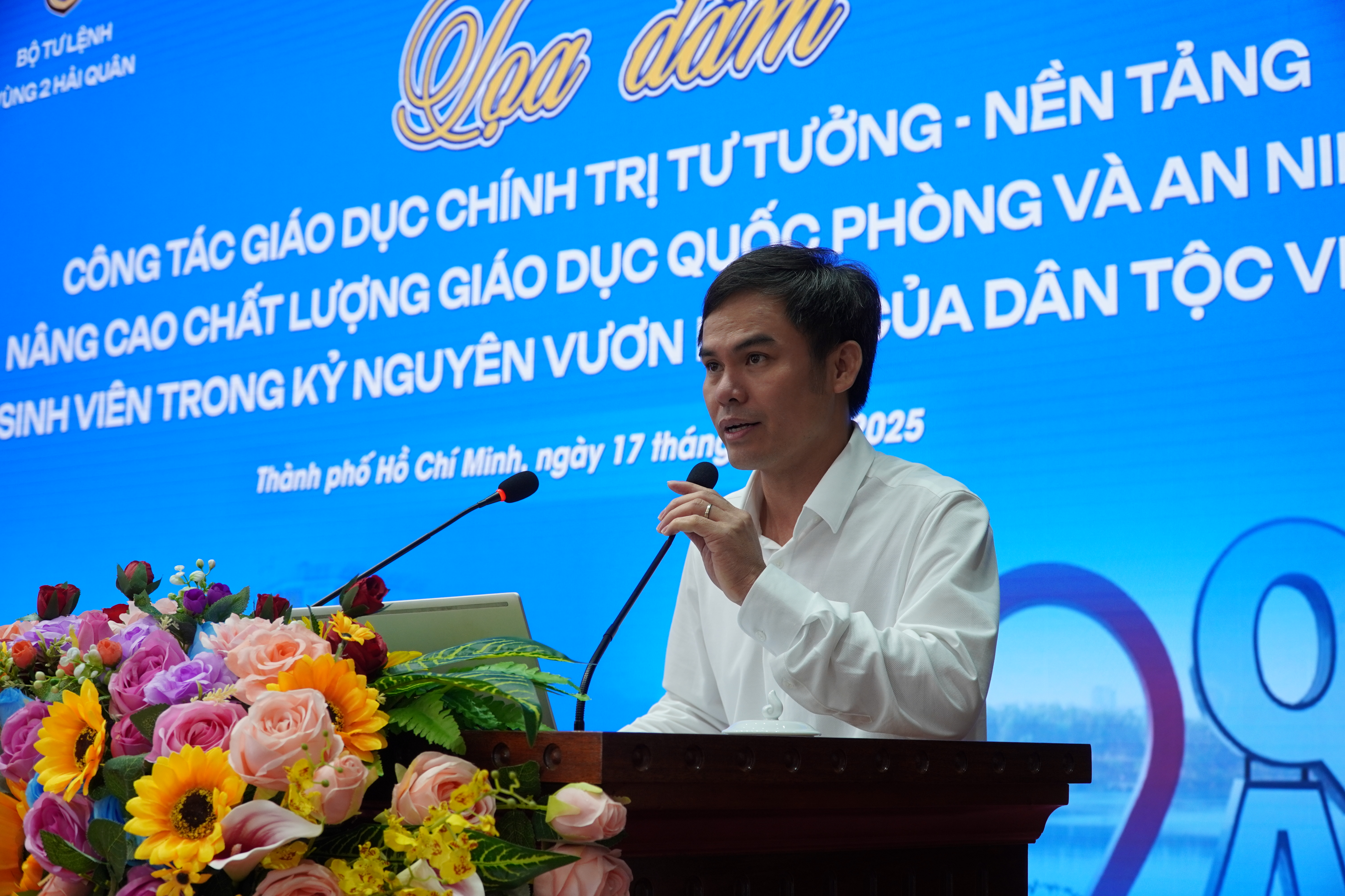 TỌA ĐÀM