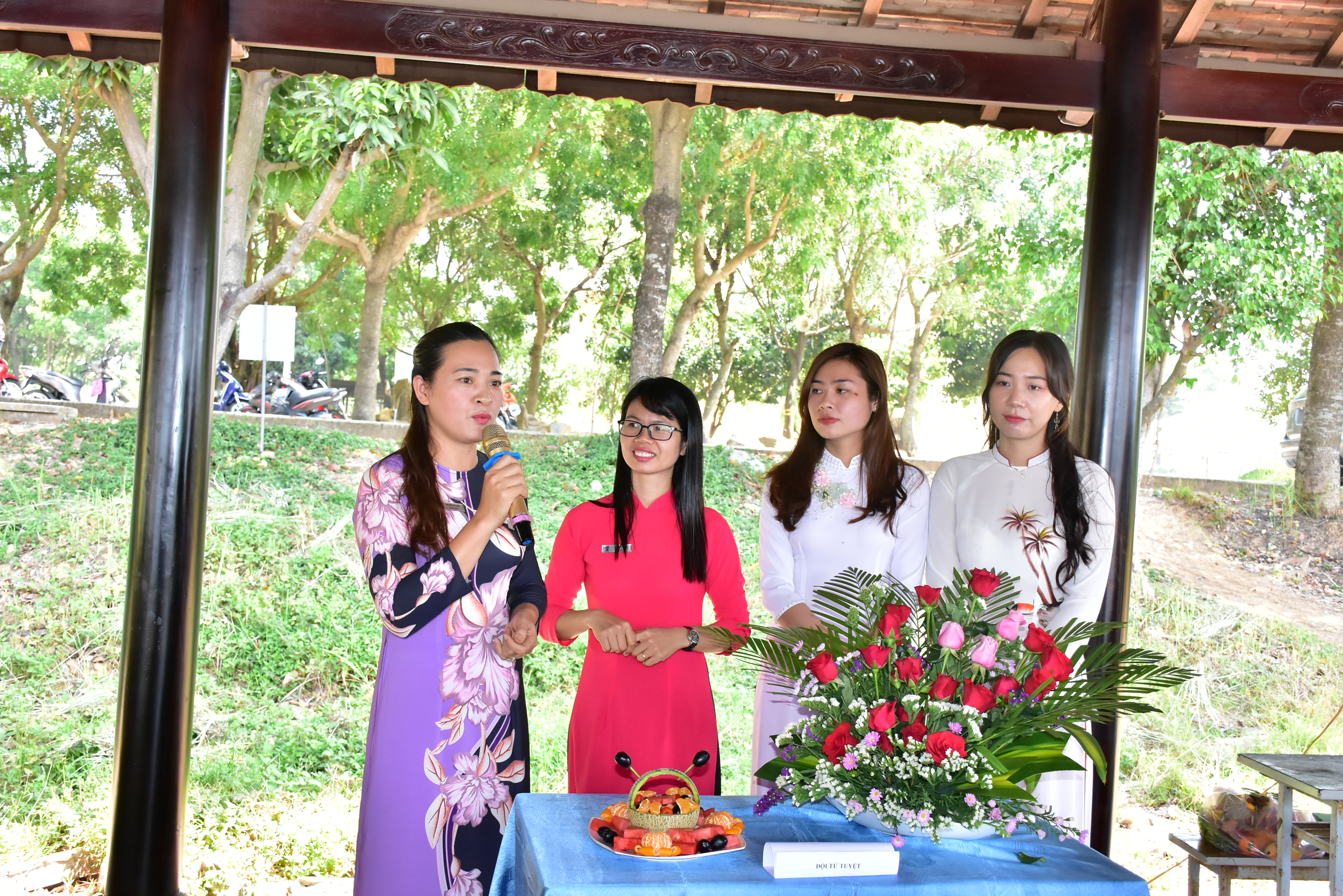 Công đoàn Trung tâm GDQPAN ĐHQG-HCM tổ chức các hoạt động kỷ niệm ngày Quốc tế phụ nữ 8/3.