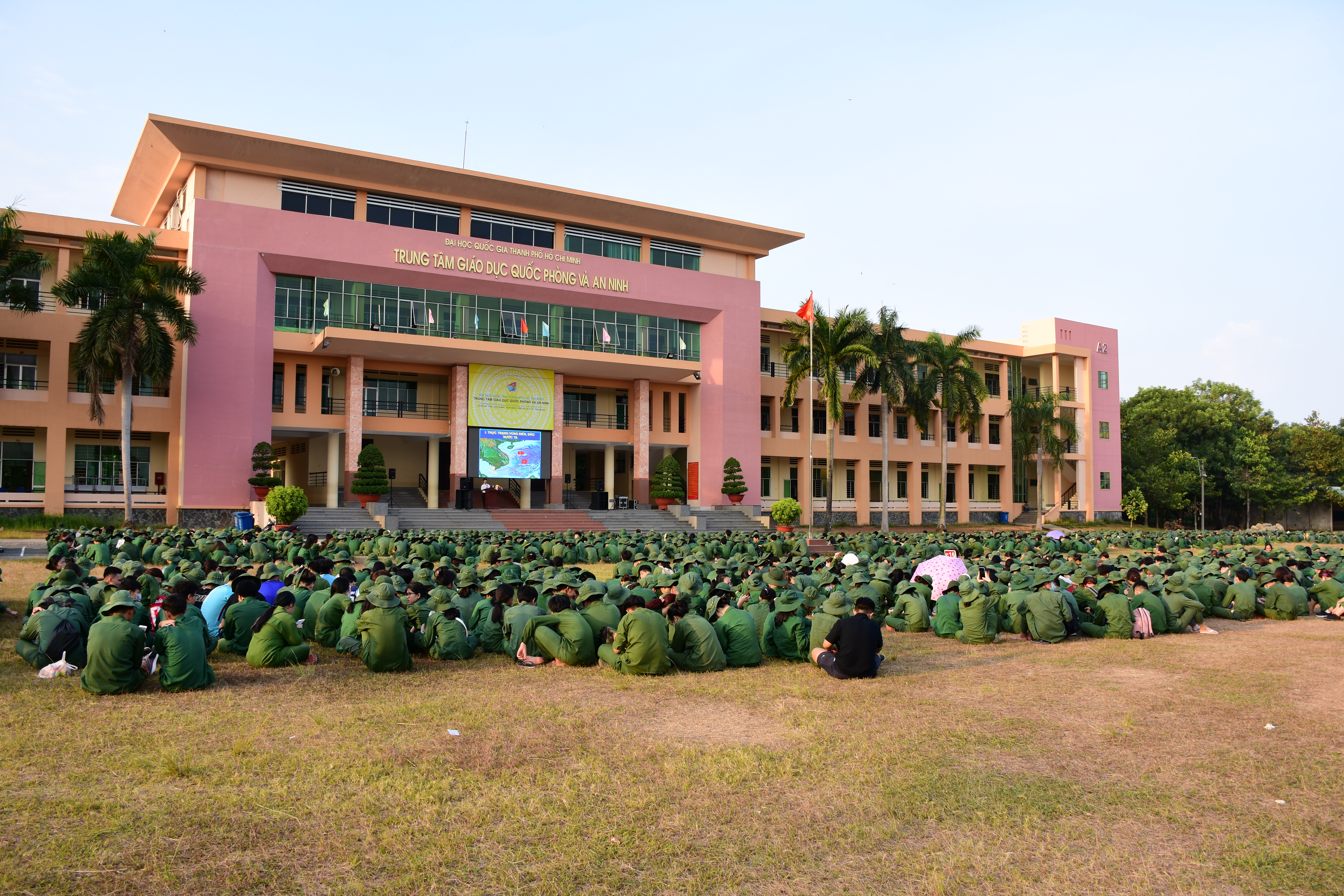 Buổi thông tin thời sự về tình hình biển đảo hiện nay cho sinh viên Trường Đại học Kinh tế TP.HCM